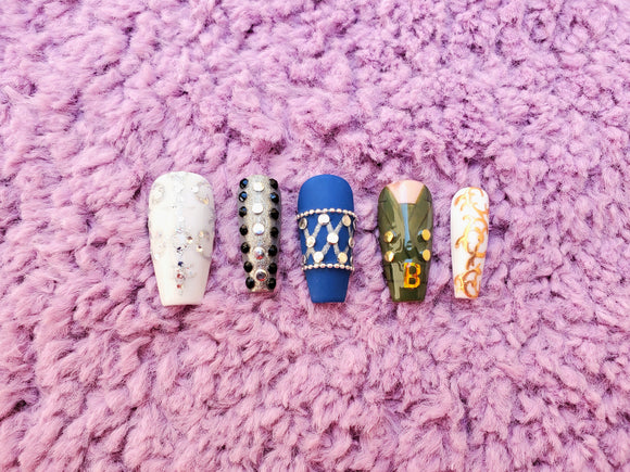 ITZY - Sneakers Inspired Nails
